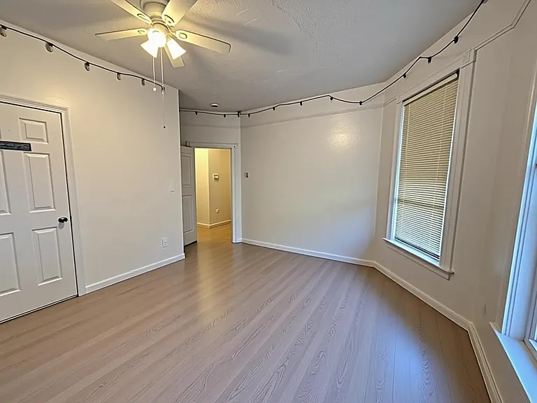 34 Cherokee St #3 — Photo 5