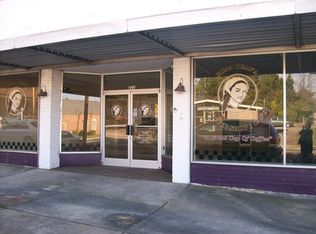 222 E Raleigh St, Siler City, NC 27344