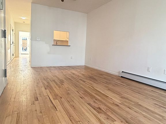 2nd image of 198 Moffat St #1