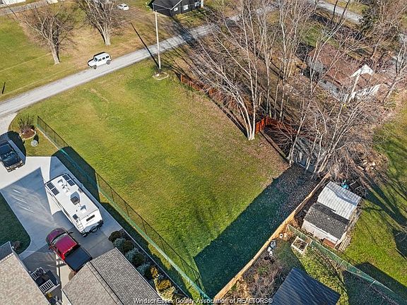 4th image of 18 Marentette Ave