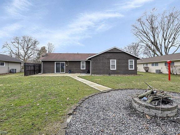 3rd image of 5047 Shady Moss Ln