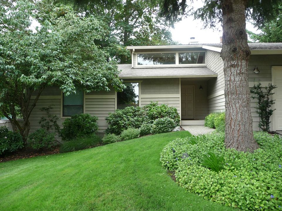 1st image of 12322 SE 221st St