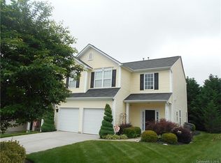 10798 Traders Ct, Davidson, NC 28036