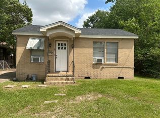 915 Gulf St, Lake Charles, LA 70601