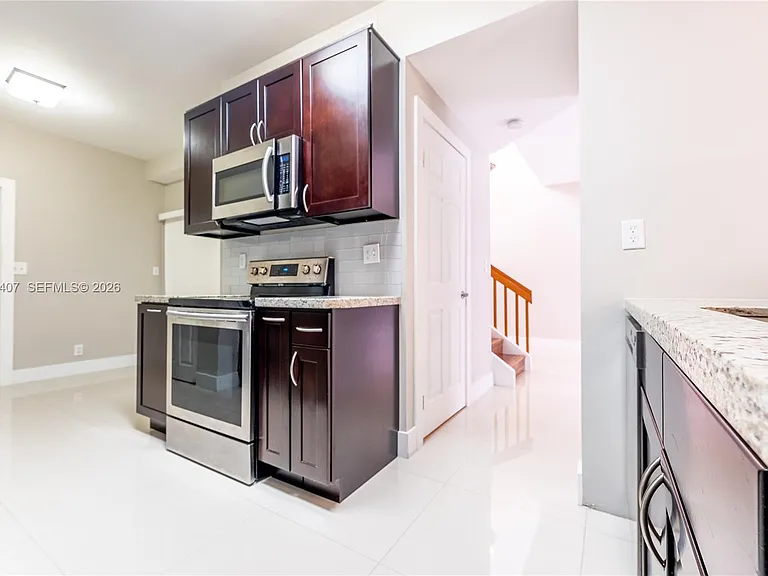 19160 NW 82nd Circle Ct #31L — Photo 14