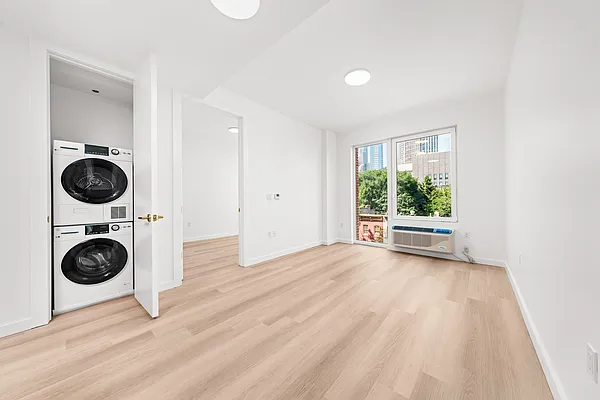 Rented by Nooklyn NYC LLC | media 15