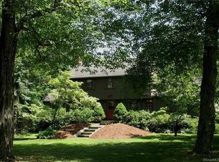 10 Penwood Rd, Bloomfield, CT 06002