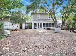 17920 Turkey Creek Rd, Maple Hill, KS 66507