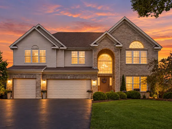 3630 White Deer Dr, Algonquin, IL 60102