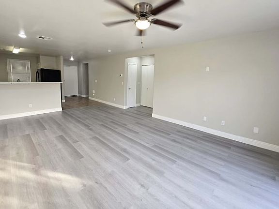 4th image of 5335 Ernest St