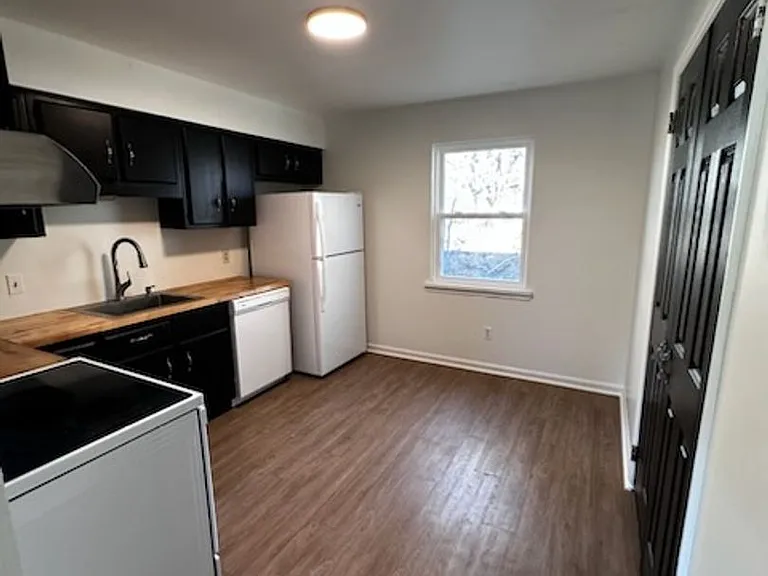 7437 Private Ln #12 — Photo 2