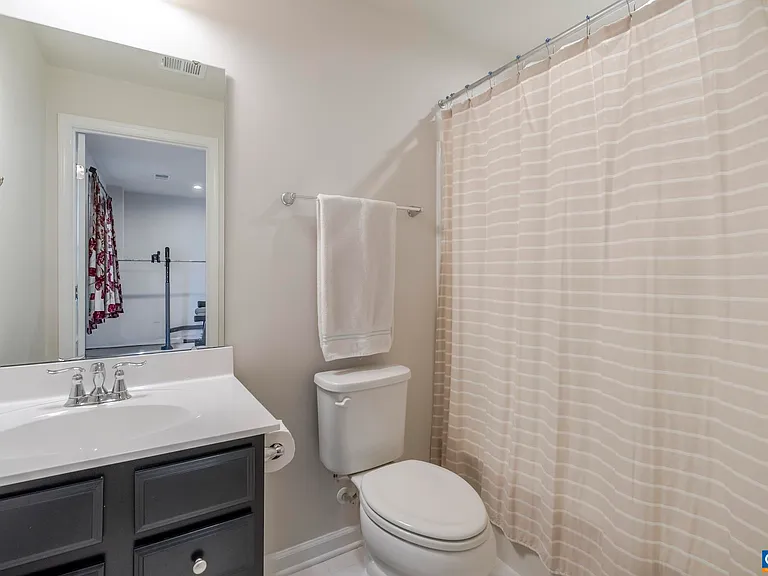 2052 Elm Tree Ct — Photo 3