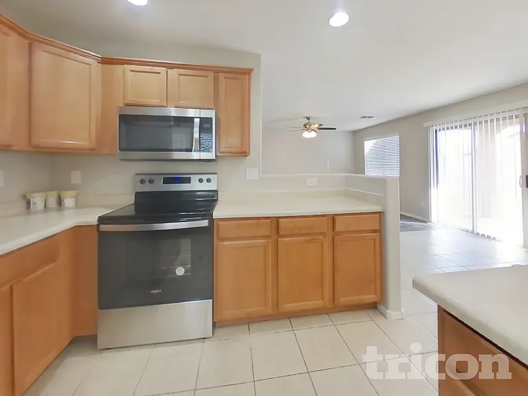 43314 W Cowpath Rd — Photo 5
