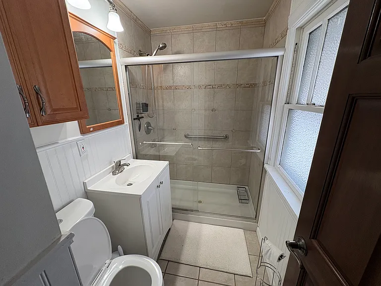 627 Linden St — Photo 5