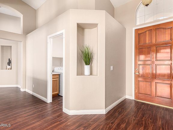 4th image of 3171 W Laredo St