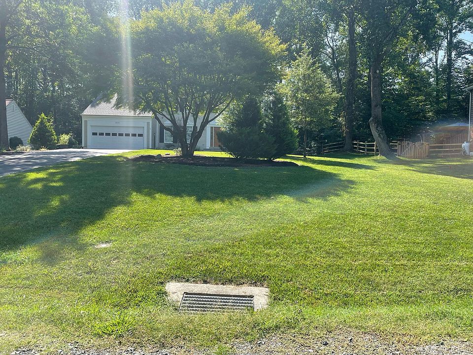 1st image of 3221 Darden Dr