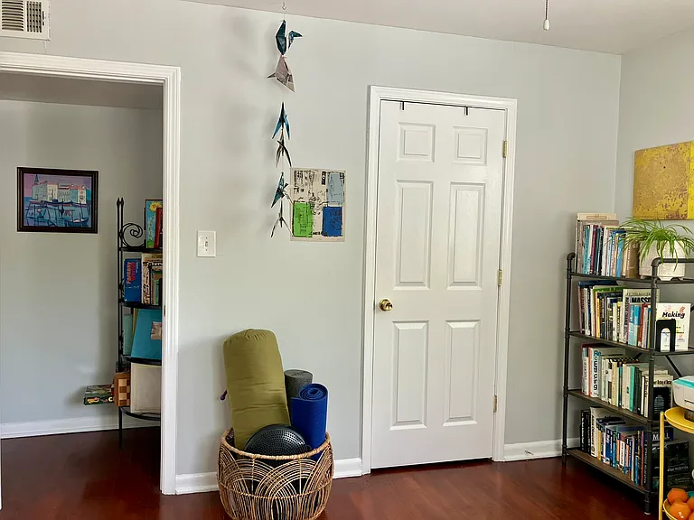 436 N Highland Ave NE #14 — Photo 10