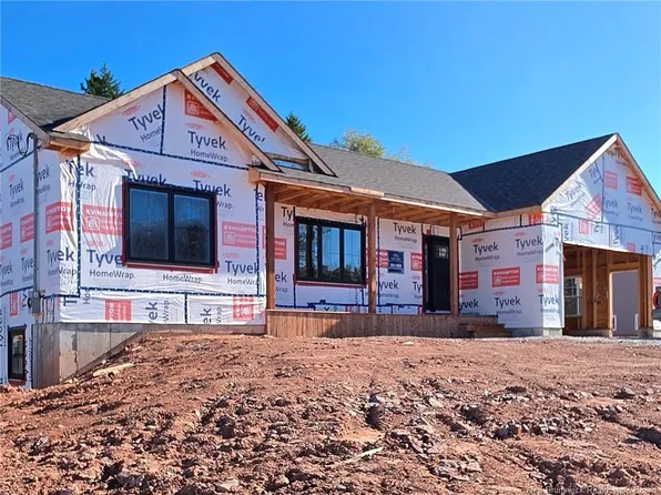 91 Pioneer Ave, Quispamsis, NB E2G 0B1