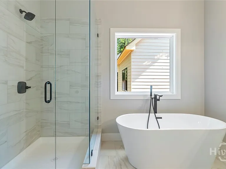 380 Ansley Dr — Photo 18