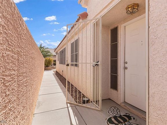 3rd image of 9131 Indian Breeze Dr