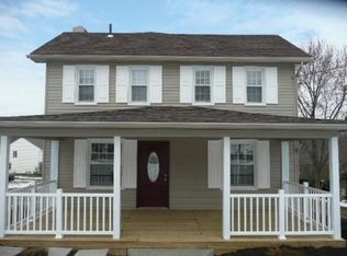 734 Cliff Mine Rd, Coraopolis, PA 15108