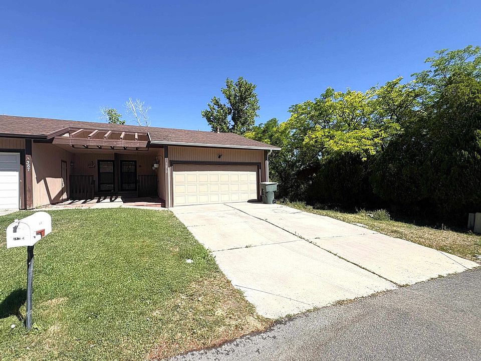 1st image of 387 E Valley Cir