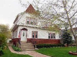 1321 Chestnut St, Waukegan, IL 60085