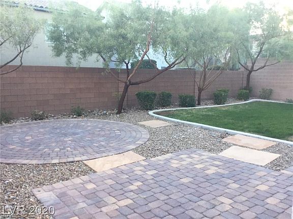 4th image of 10533 Fulbright Ave