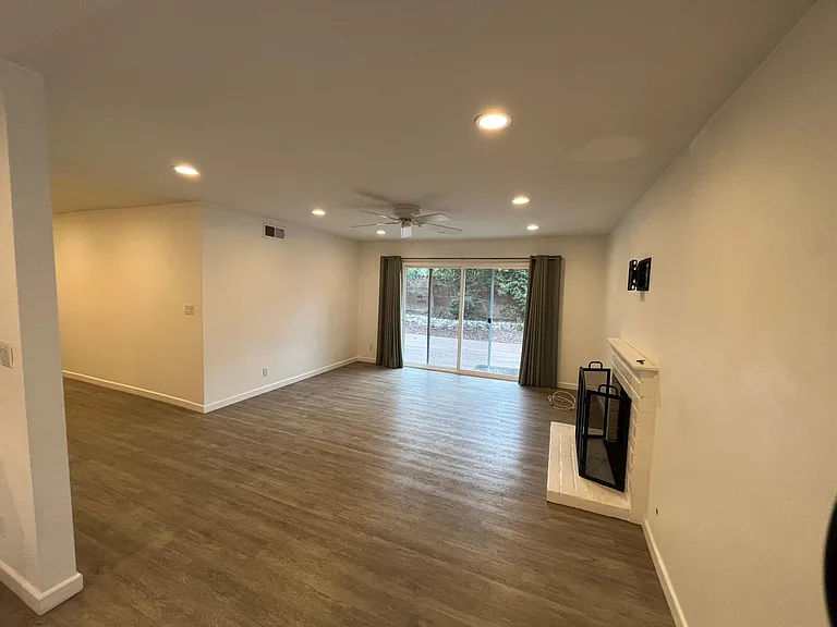267 Maynard Ave — Photo 4
