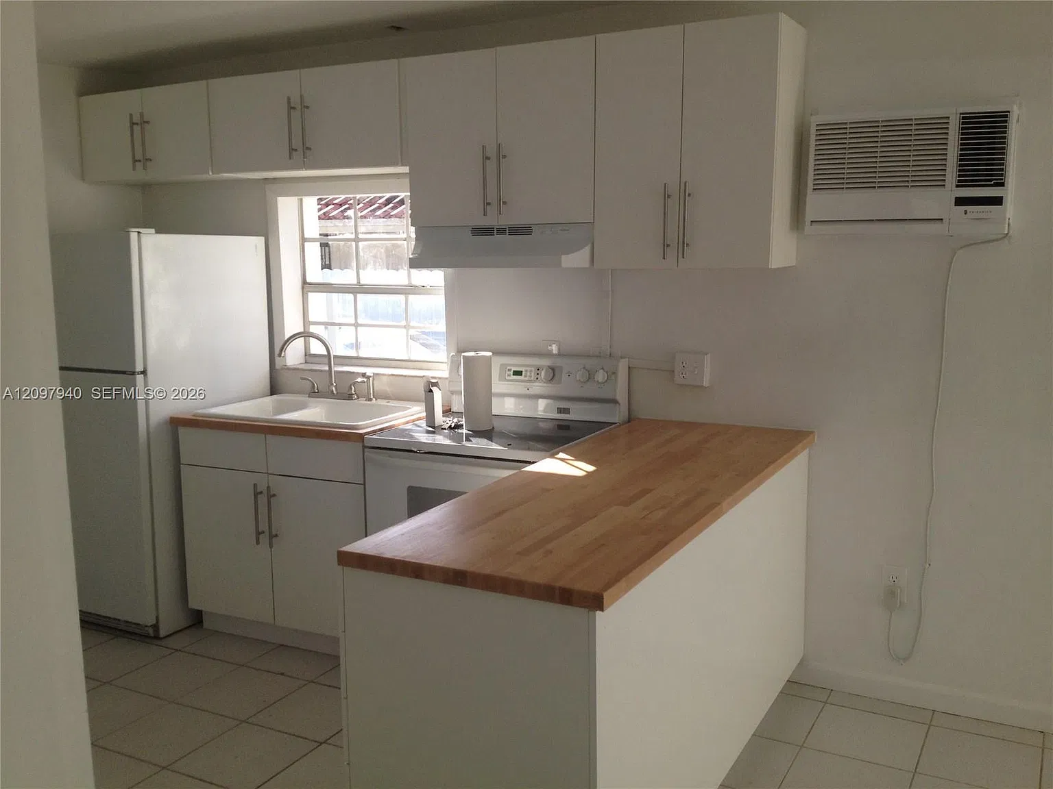 Coral Way Park Sec B — Photo 4