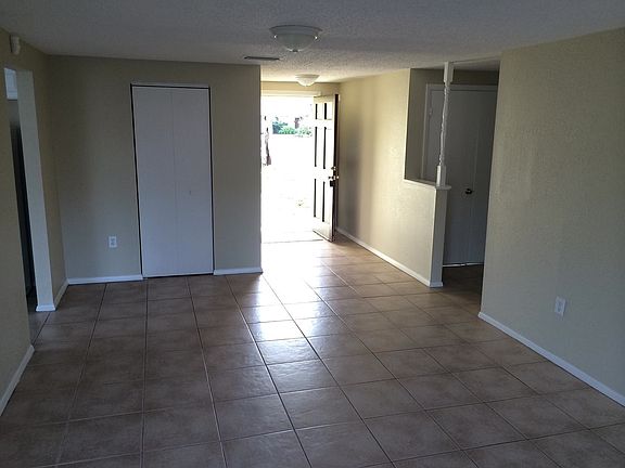 4th image of 6820 Wayside Ct