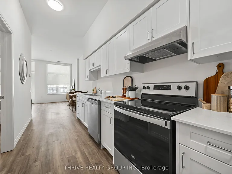 373 Hill St #402 — Photo 6