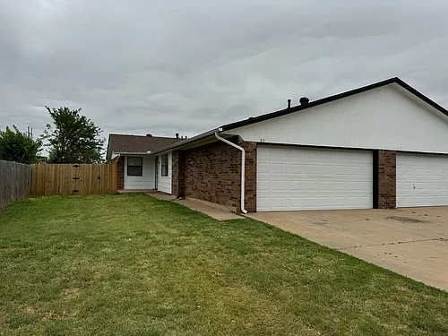313 Springfield Dr Photo 1