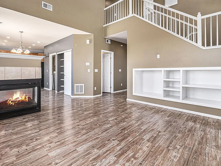 4230 Beautiful Cir — Photo 7
