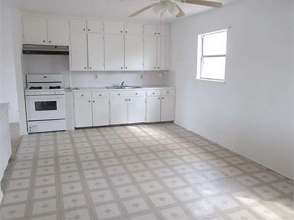 2nd image of 1616 Mary Ann St