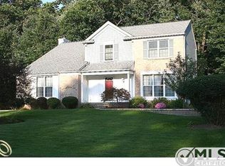 2957 Orbit Dr, Lake Orion, MI