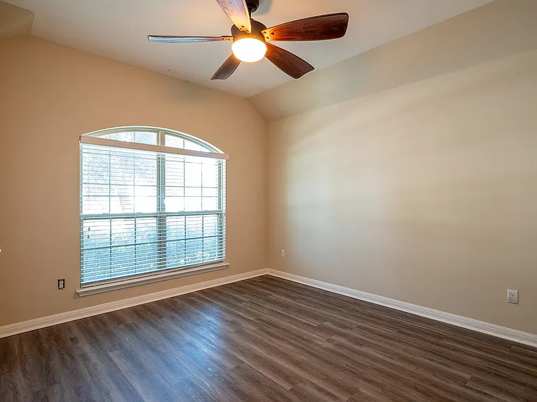 9509 Sydney Marilyn Ln — Photo 7