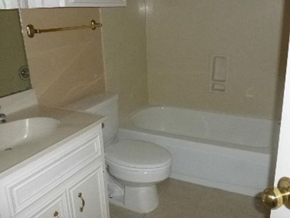 5th image of 4713 Schwerin Lake Dr
