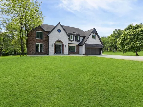 25103 E Haines Rd, Greenwood, MO 64034