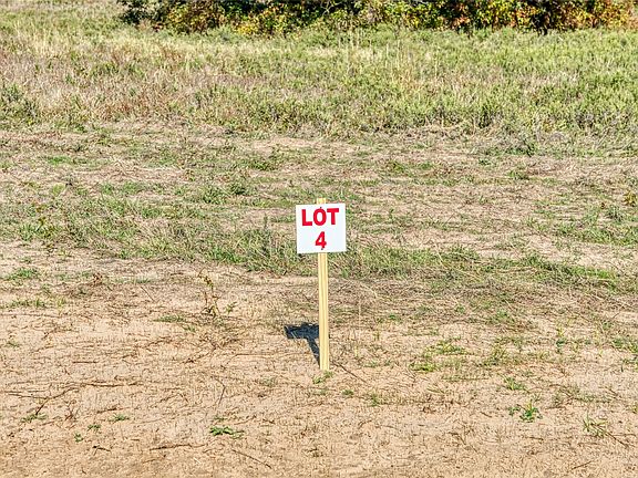 2nd image of Coyote Meadow Ln