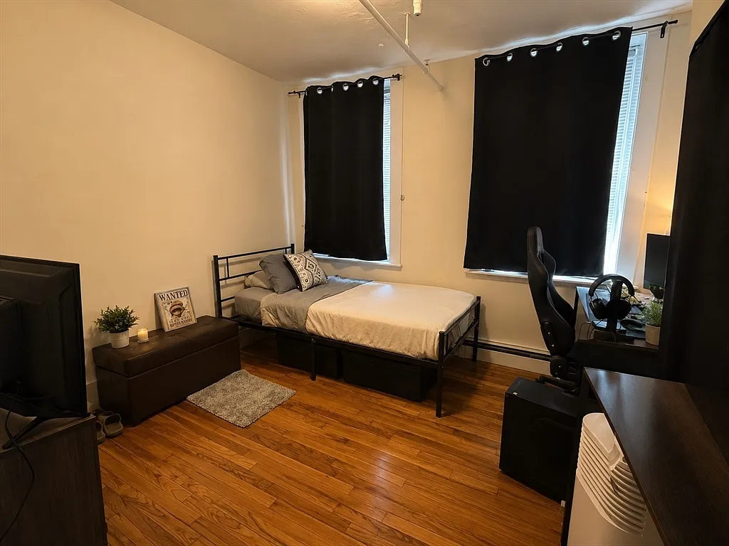2 bed, 1.0 bath, 583 sqft, $3,100 — Photo 4
