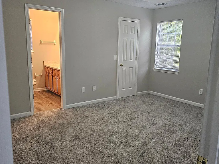 10 Chimney Ct — Photo 8