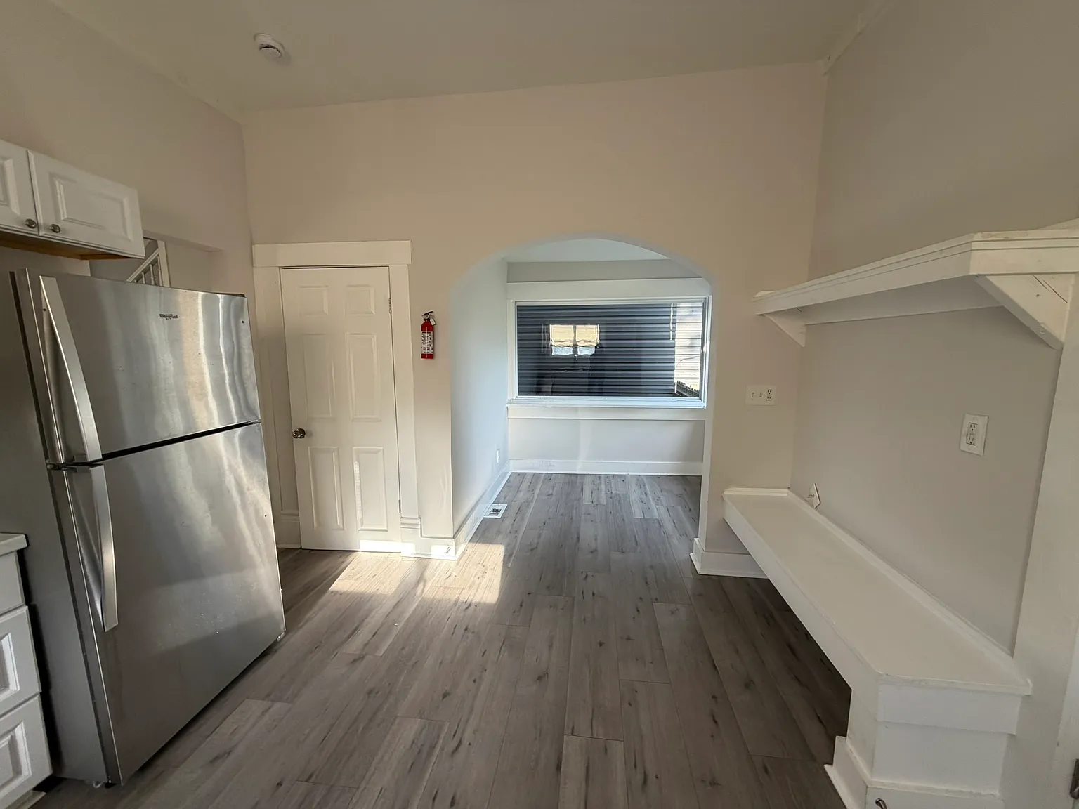 3 bed, 1.5 bath, 1600 sqft, $1,800 — Photo 3