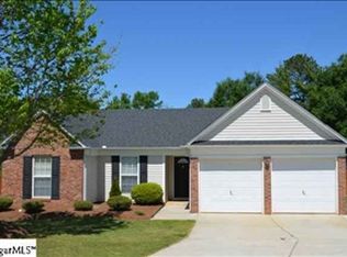 5 Ganton Ct, Simpsonville, SC 29680