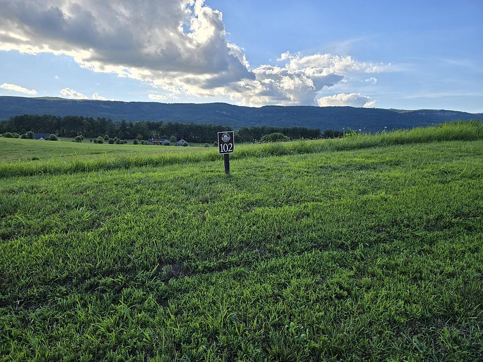1st image of 102 Pinnacle Point Dr