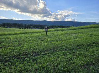 102 Pinnacle Point Dr, Dunlap, TN 37327