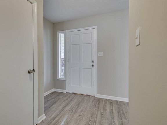 4th image of 225 Ronstadt Drive