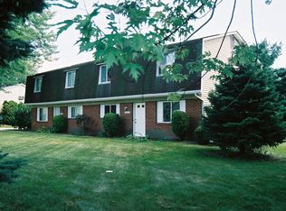 6252 Island Dr NW, Canton, OH