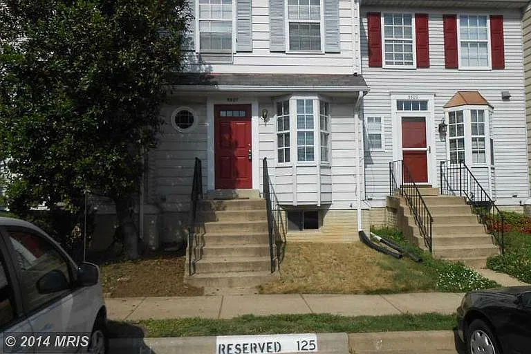 5507 Woodlawn Manor Ct