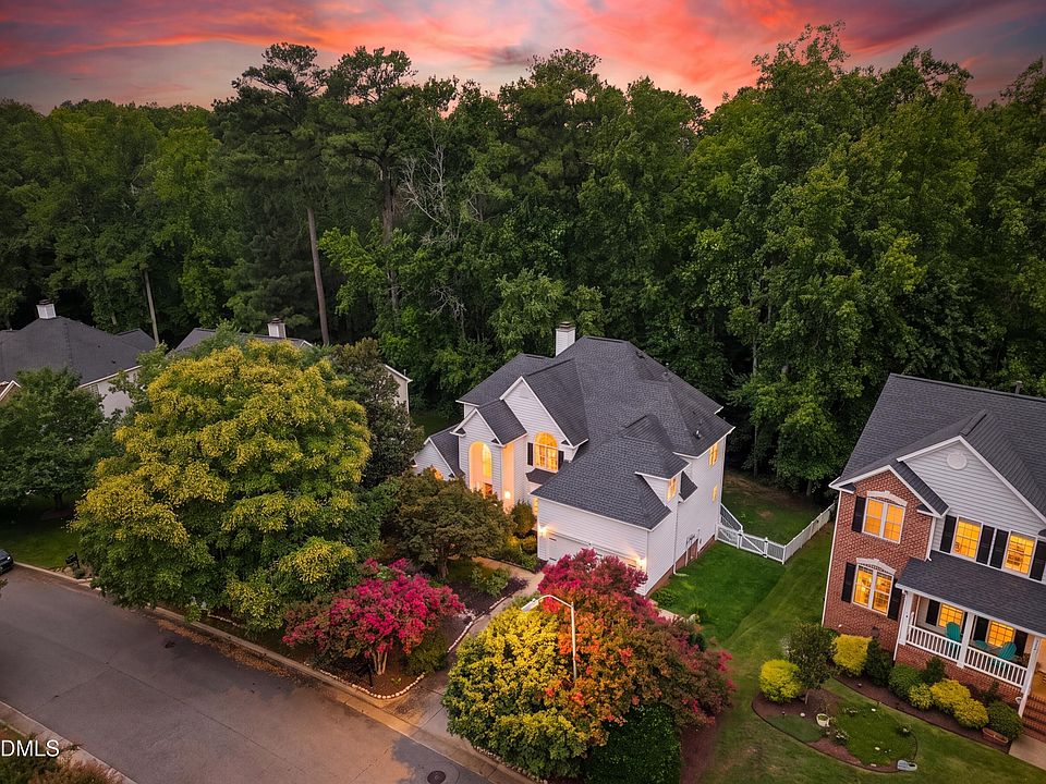 1st image of 406 Cricketfield Ln